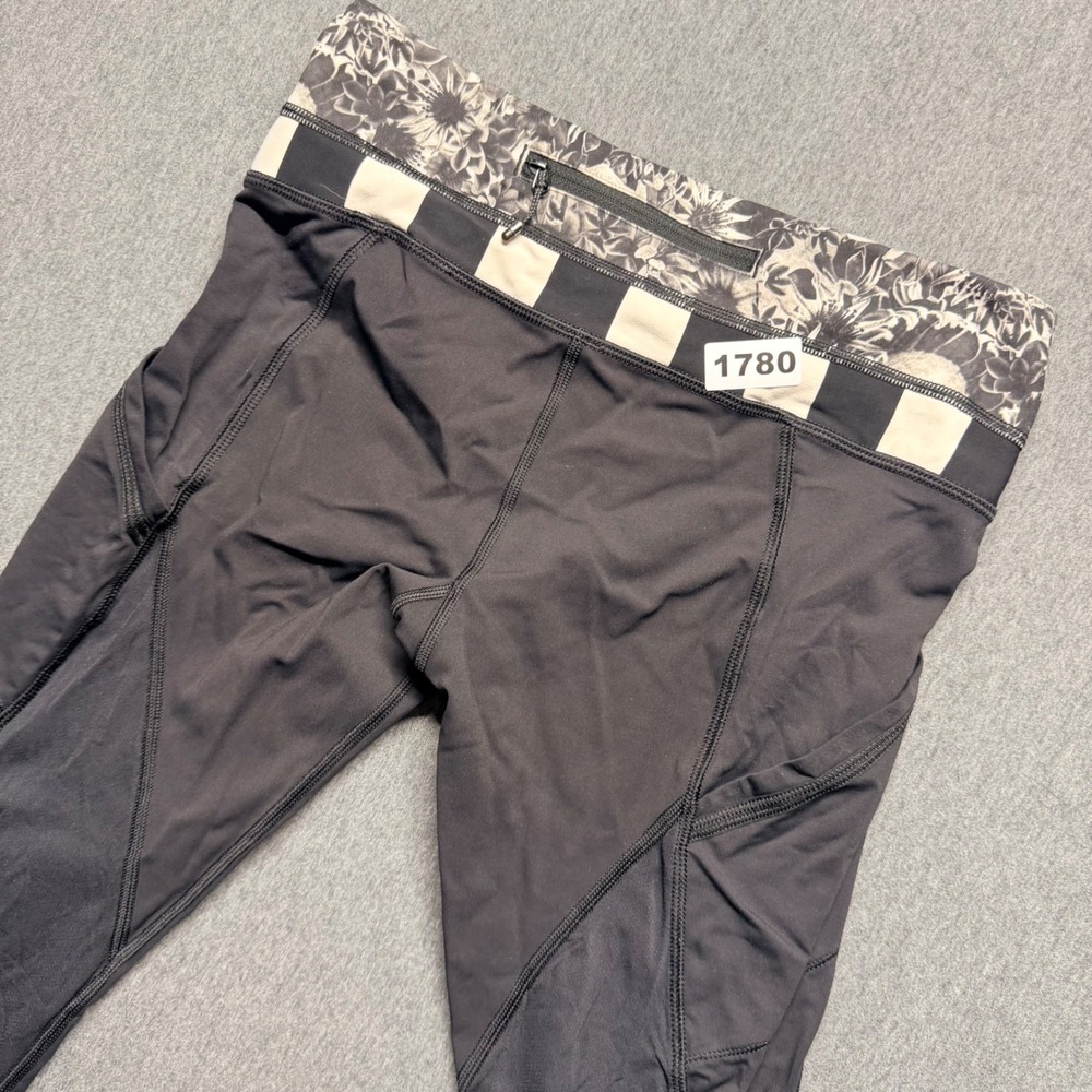 Lululemon Run Inspire Crop II Black Leggings Floral Checkered Waistband Size 6